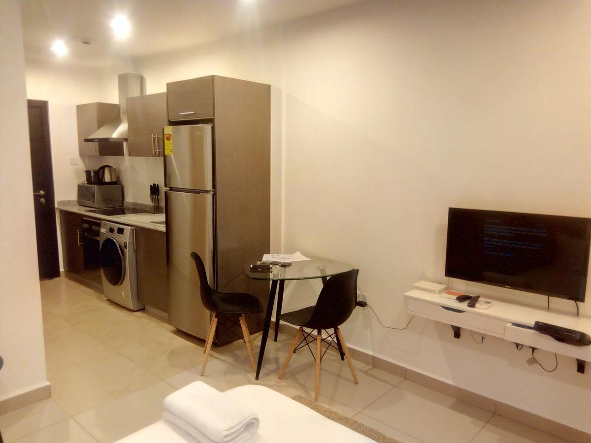 The Gallery Premier Suites 阿克拉 外观 照片