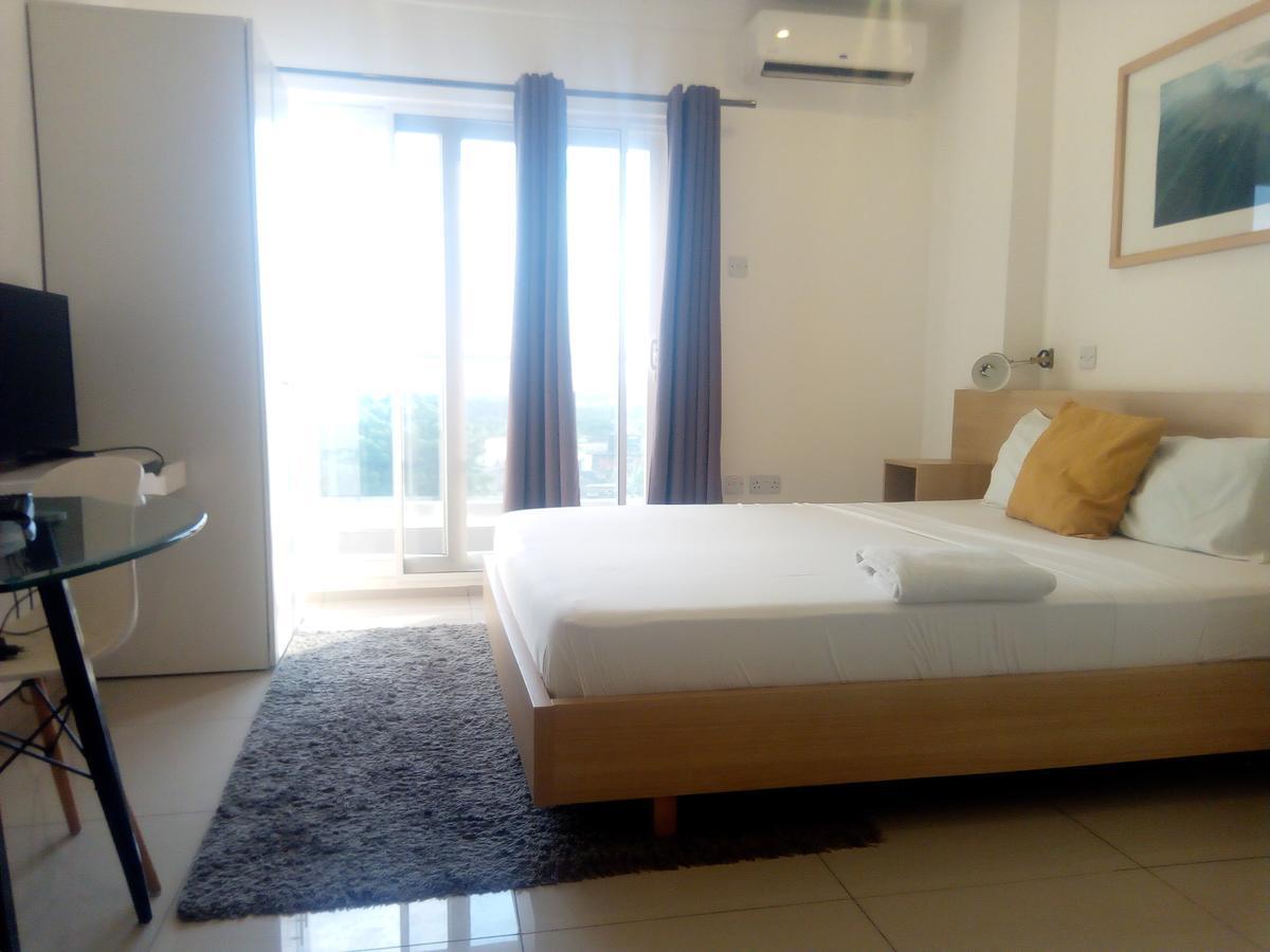 The Gallery Premier Suites 阿克拉 外观 照片