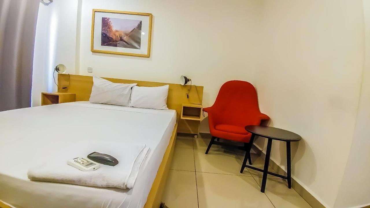 The Gallery Premier Suites 阿克拉 外观 照片